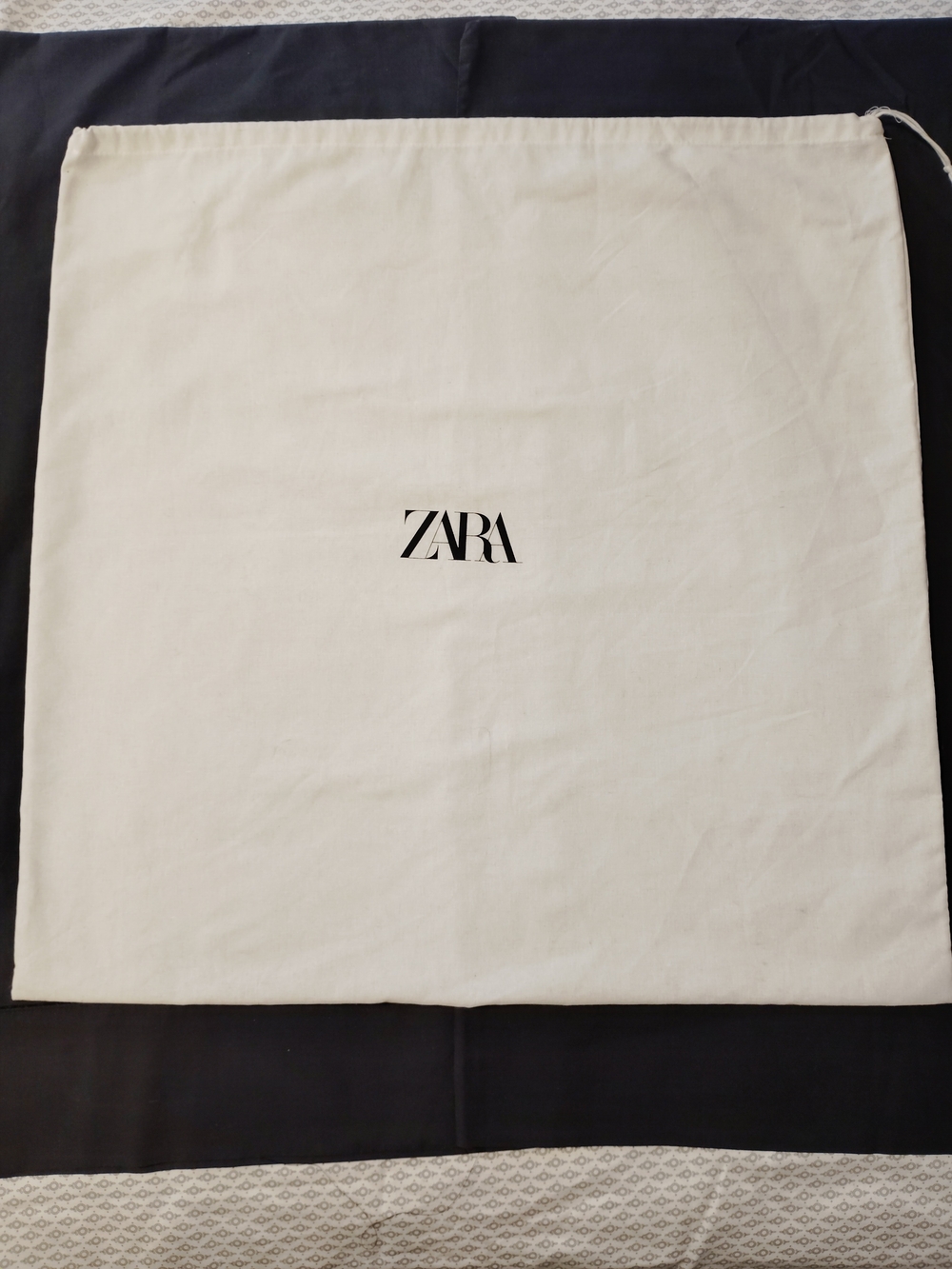 ZARA Cream Cotton Drawstring Dust Bag with Black Logo